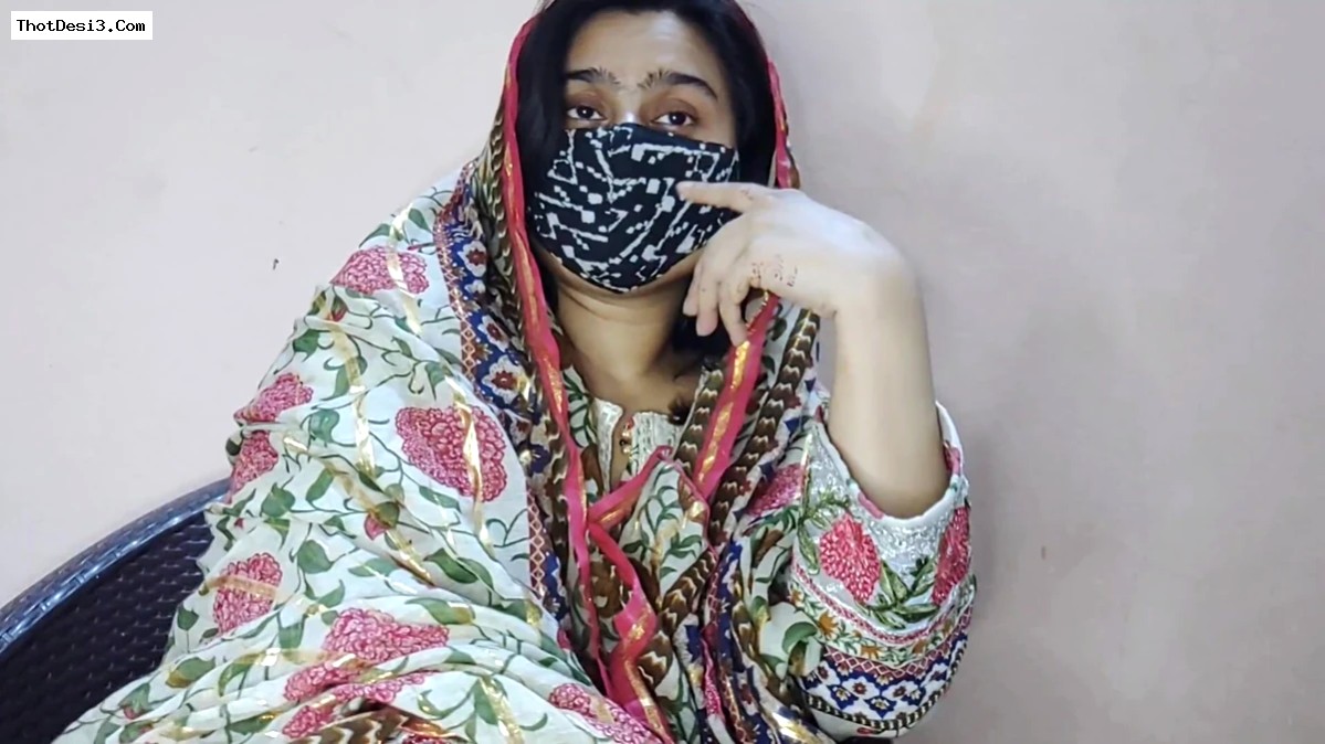 Bari Baji Ne Di Chote Bhai Apni Chut-clear Hindi Conversation